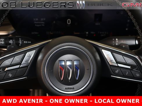Certified 2025 Buick Enclave Avenir image 27