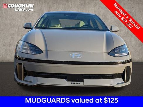 Used 2024 Hyundai Ioniq 6 SEL AWD/4WD image 2