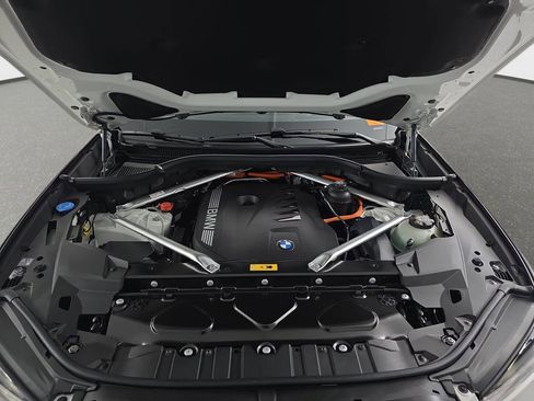 New 2026 BMW X5 xDrive50e w/ M Sport Package image 30