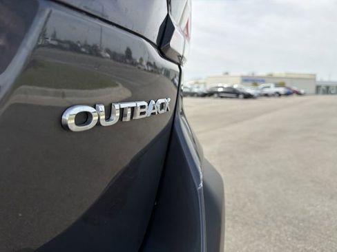 Used 2024 Subaru Outback Premium AWD/4WD image 40