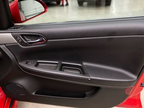 Used 2009 Chevrolet Impala SS w/ Convenience Package FWD image 27