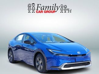 New 2026 Toyota Prius Plug-In Hybrid FWD video 2