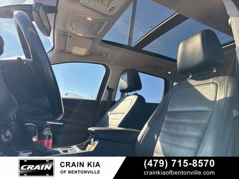 Used 2017 Ford Escape Titanium image 16
