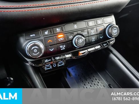 Used 2025 Dodge Durango GT AWD/4WD image 44