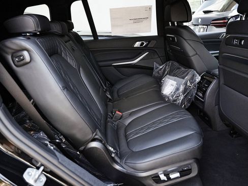 New 2026 BMW X7 xDrive40i w/ M Sport Package image 28