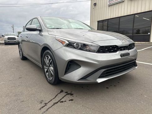 Used 2024 Kia Forte LXS image 1