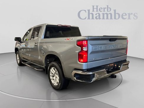Used 2023 Chevrolet Silverado 1500 LT AWD/4WD image 3
