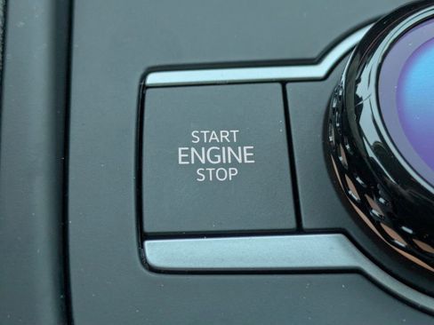 New 2026 Volkswagen Tiguan SE image 28