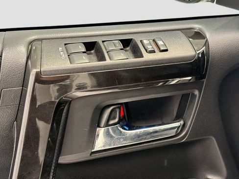 Used 2019 Toyota 4Runner Limited AWD/4WD image 17