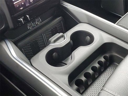 Used 2025 RAM 3500 Laramie image 22