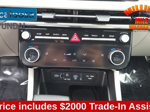 Used 2025 Hyundai Tucson SEL AWD/4WD image 21