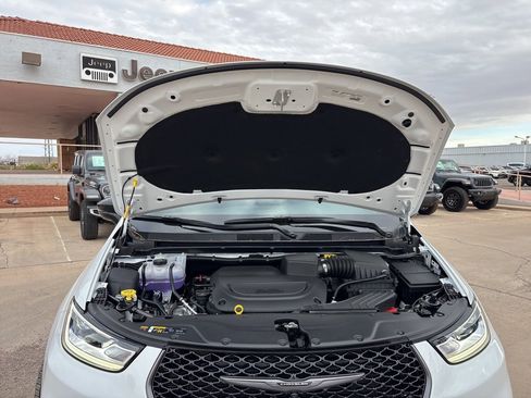 New 2026 Chrysler Pacifica Select image 46