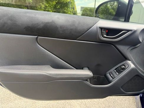 Used 2025 Toyota GR86 Premium w/ ALL Weather Mat Package (TMS) RWD image 10