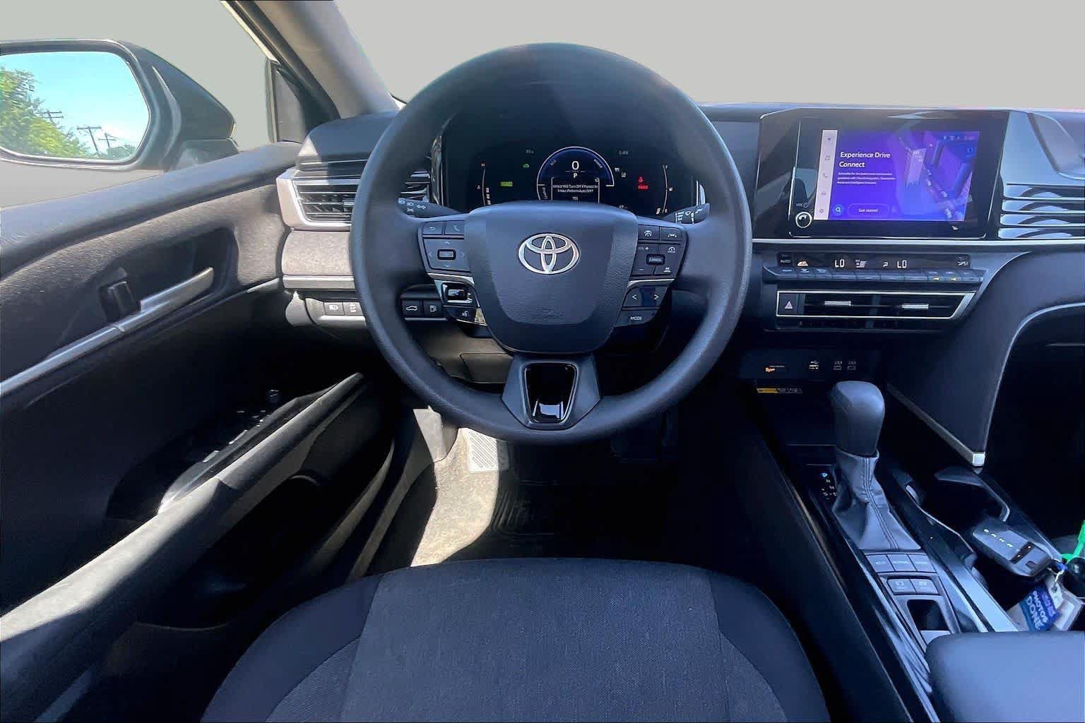 Used 2025 Toyota Camry LE FWD image 6