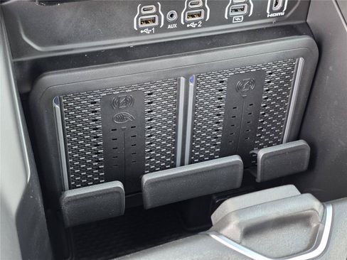 New 2026 RAM 1500 Laramie w/ Night Edition AWD/4WD image 18