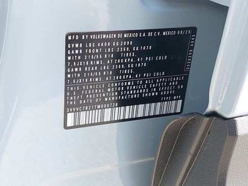 New 2026 Volkswagen Taos SE image 32