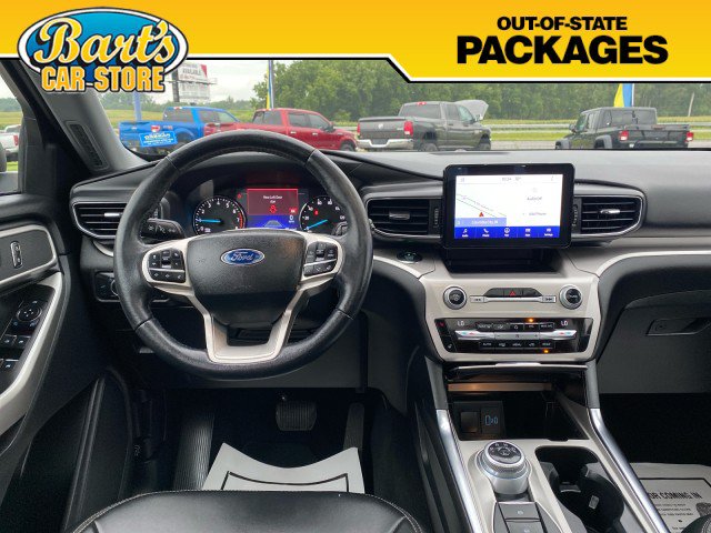 Used 2021 Ford Explorer XLT w/ Equipment Group 202A AWD/4WD image 24