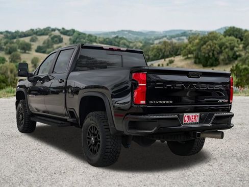 Used 2025 Chevrolet Silverado 2500 ZR2 w/ Technology Package AWD/4WD image 7