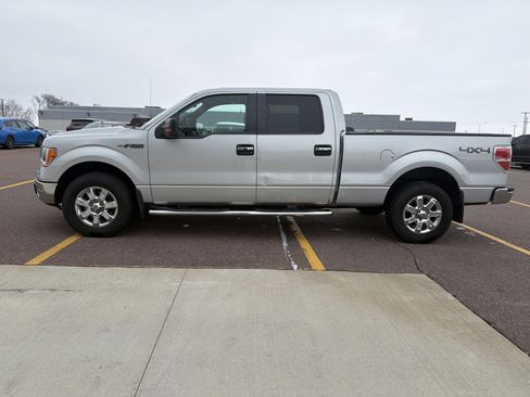 Used 2013 Ford F150 XLT w/ XLT Chrome Pkg image 4