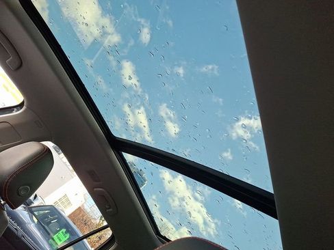 New 2026 Volkswagen Atlas Peak Edition image 8