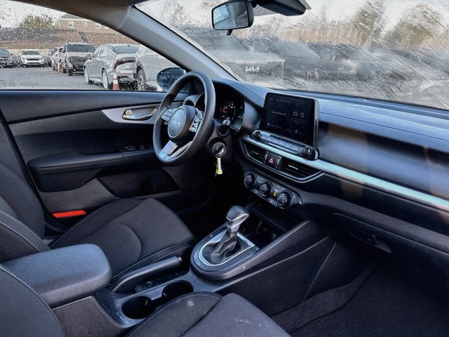 Certified 2024 Kia Forte LXS w/ LXS Technology Package FWD image 25
