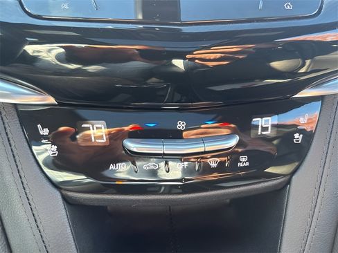 Certified 2025 Cadillac XT6 Premium Luxury w/ Platinum Package image 29