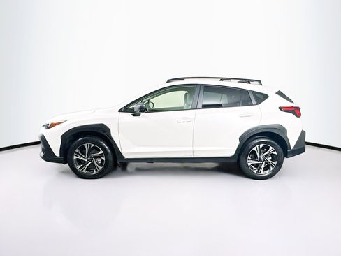 Used 2024 Subaru Crosstrek 2.0i Premium image 4