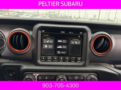 Used 2022 Jeep Gladiator Mojave w/ LED Lighting Group AWD/4WD image 10
