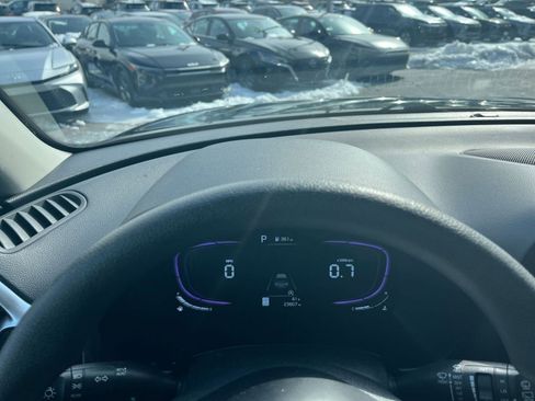 Used 2025 Kia Soul LX w/ LX Technology Package image 29