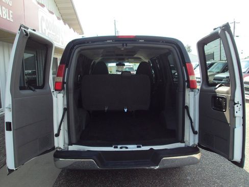 Used 2014 Chevrolet Express 1500 LT w/ LT Preferred Equipment Group AWD/4WD image 7