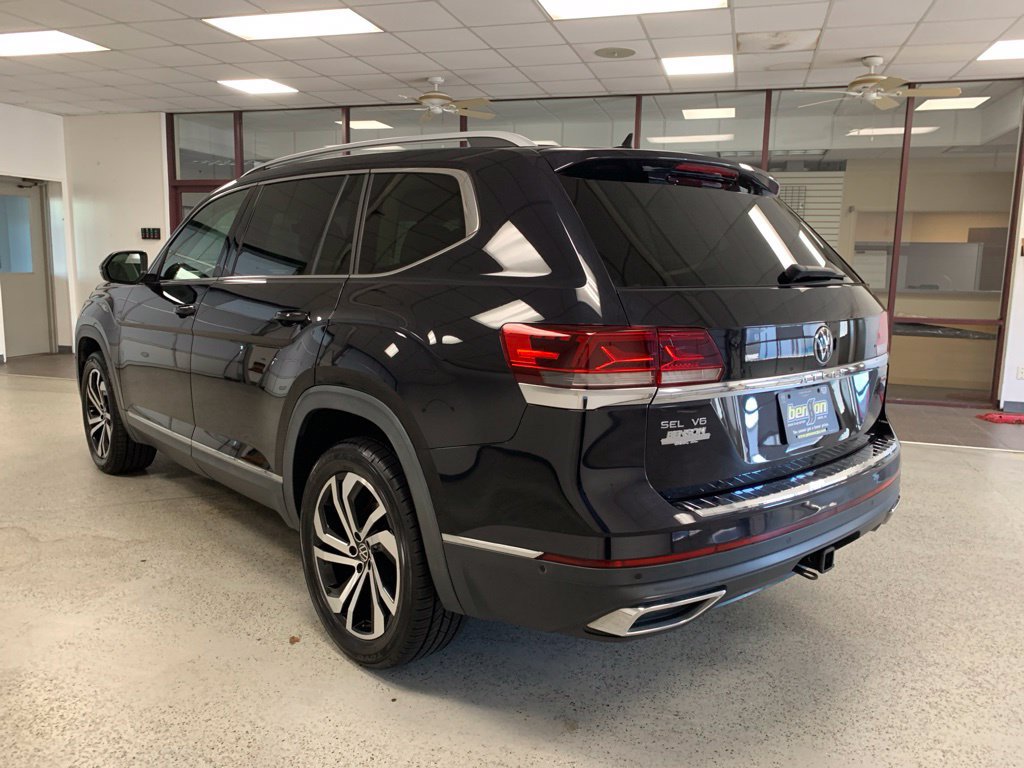 Used 2021 Volkswagen Atlas SEL Premium AWD/4WD image 4