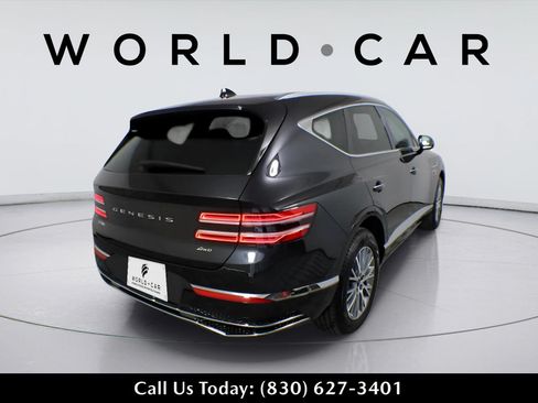 Used 2025 Genesis GV70 3.5T Sport w/ Sport Advanced Package AWD/4WD image 3