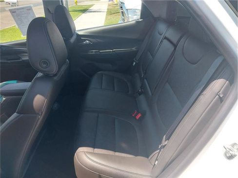 Used 2023 Chevrolet Bolt LT w/ Infotainment Package FWD image 8