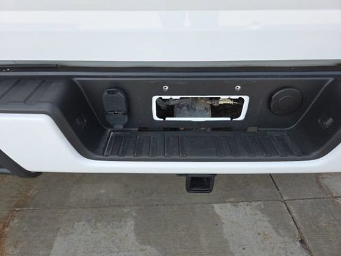 Used 2022 Chevrolet Colorado W/T w/ Custom Special Edition AWD/4WD image 18