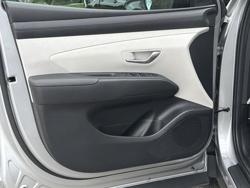 Used 2025 Hyundai Tucson SEL FWD image 16