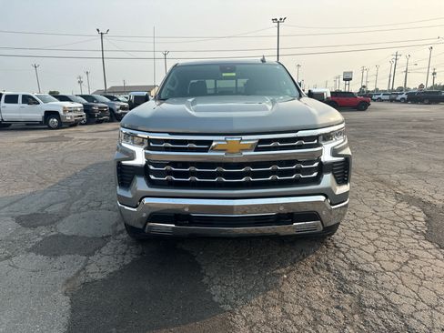 Certified 2025 Chevrolet Silverado 1500 LTZ AWD/4WD image 8
