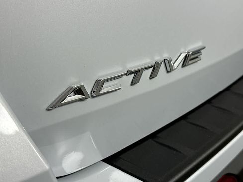 New 2026 Ford Explorer Active RWD image 8