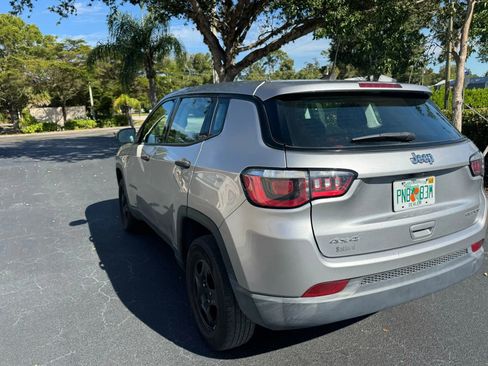 Used 2019 Jeep Compass Sport w/ Cold Weather Group image 5