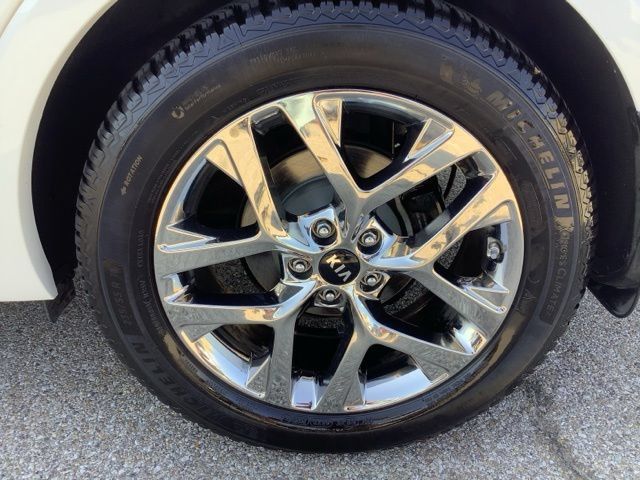 Used 2019 Kia Sorento SX FWD image 35