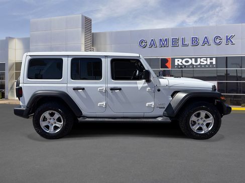 Used 2021 Jeep Wrangler Unlimited Sport w/ Sun And Sound Package AWD/4WD image 7