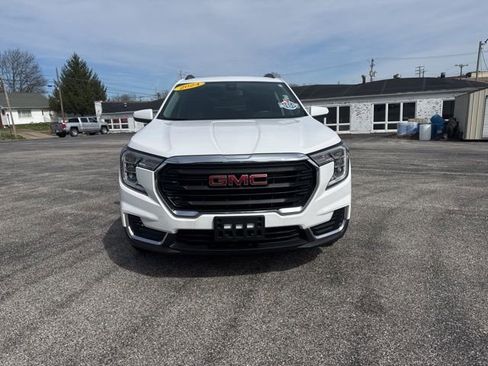 Used 2024 GMC Terrain SLE w/ Driver Convenience Package image 6