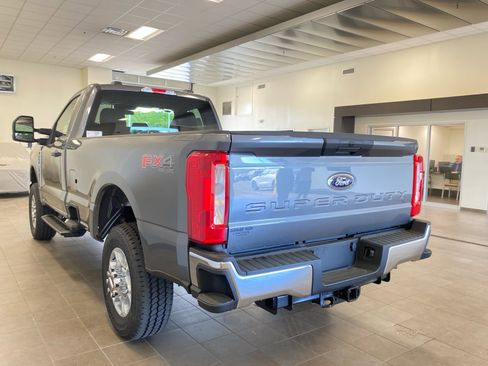 New 2026 Ford F350 XLT w/ FX4 Off-Road Package AWD/4WD image 12