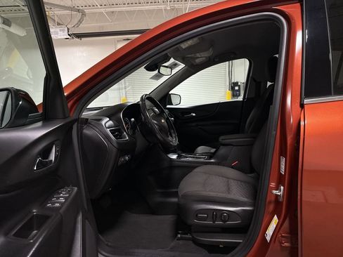 Used 2020 Chevrolet Equinox LT w/ Driver Convenience Package FWD image 19