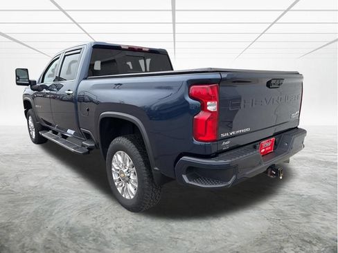Used 2022 Chevrolet Silverado 3500 High Country w/ Safety Package II AWD/4WD image 3