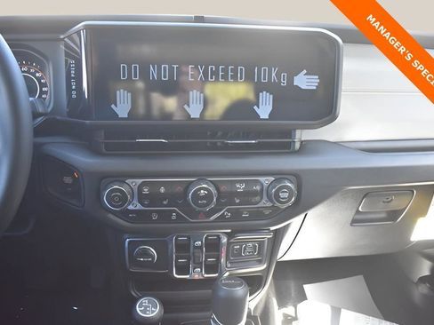 New 2025 Jeep Gladiator Sport image 19