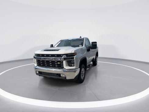 Used 2022 Chevrolet Silverado 2500 LT w/ Convenience Package image 3