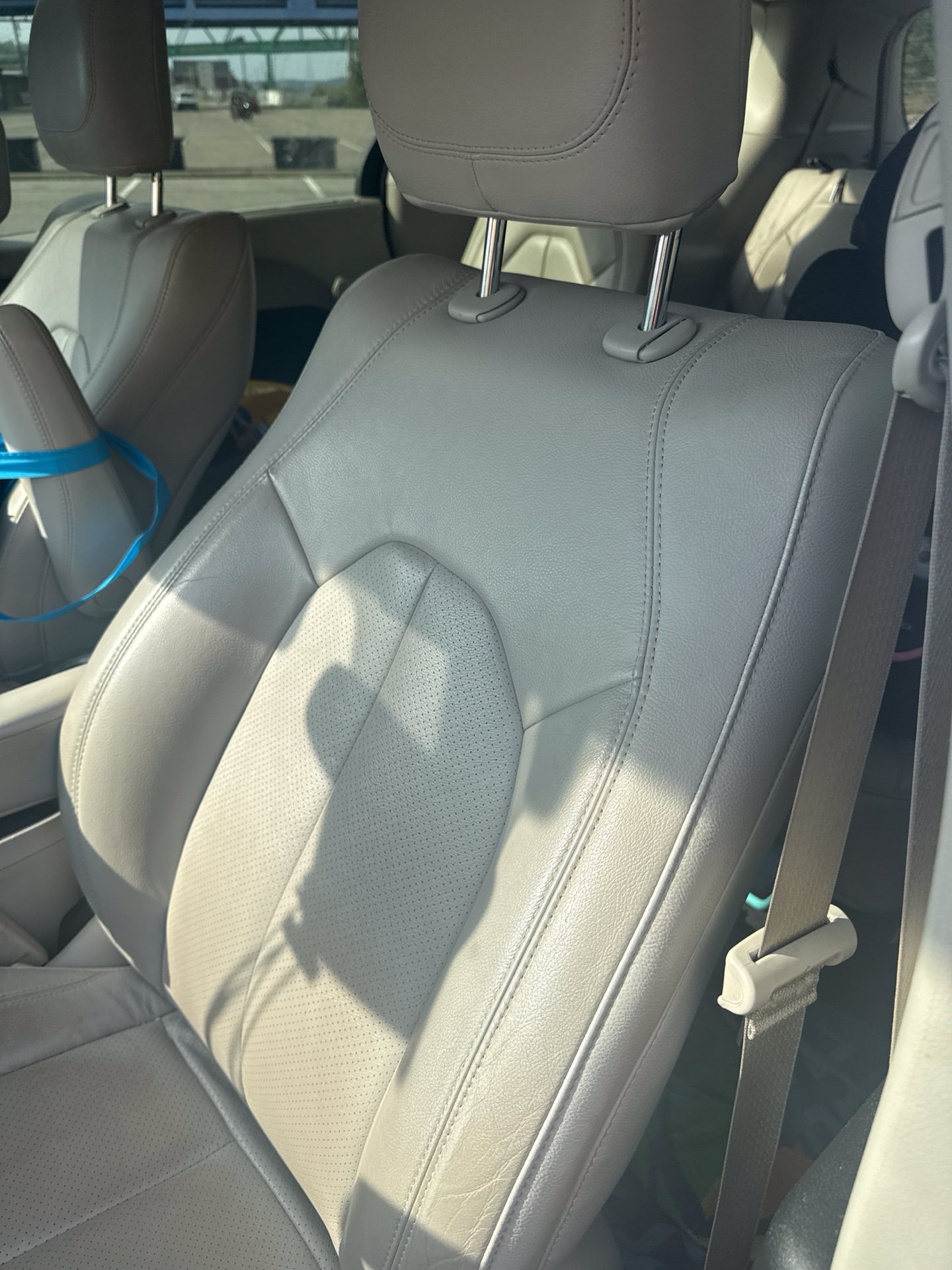 Used 2021 Chrysler Pacifica Touring-L FWD image 11