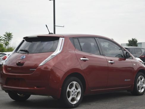 Used 2012 Nissan Leaf SL FWD image 4