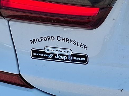 Used 2022 BMW 330i xDrive Sedan w/ M Sport Package image 31