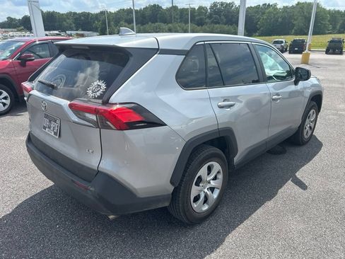 Used 2023 Toyota RAV4 LE FWD image 4